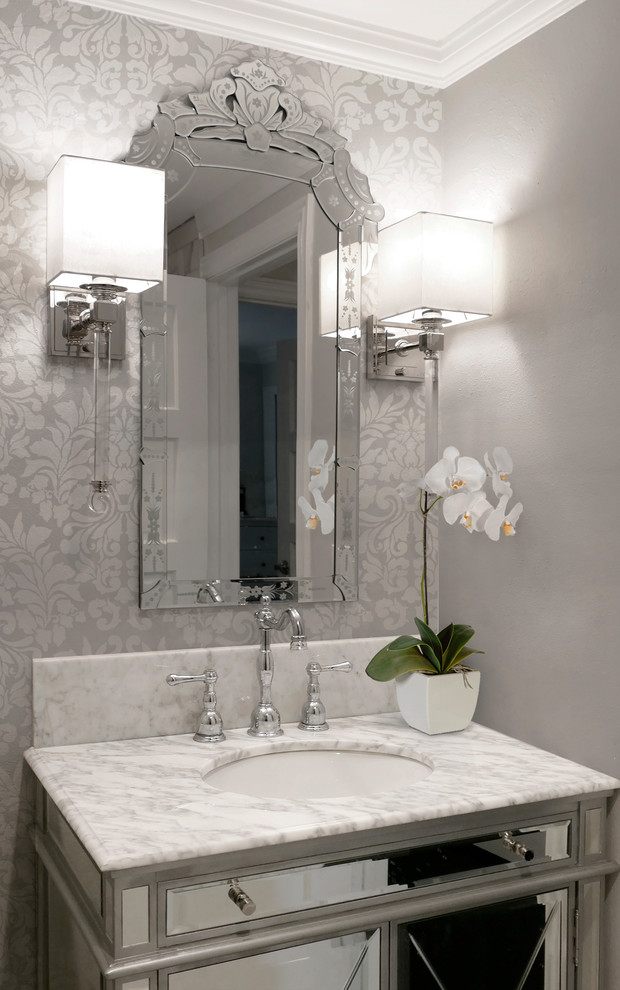 Example of a transitional home design design in Orange County