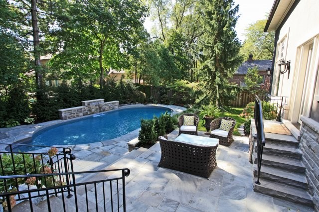 Algonquin Drive classico-piscina