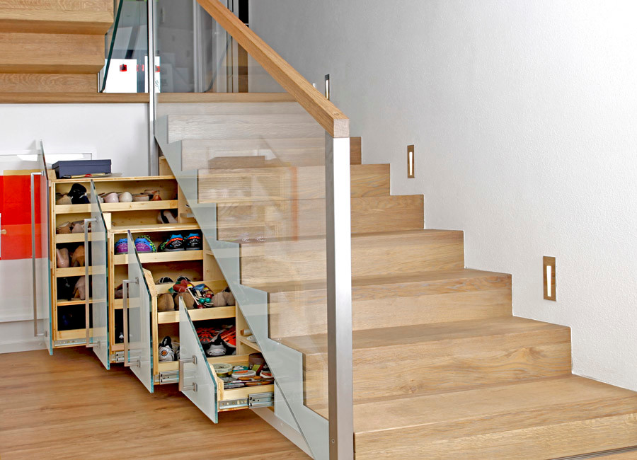 Faltwerktreppe mit Schuhschrank - Contemporary - Staircase - Munich ...