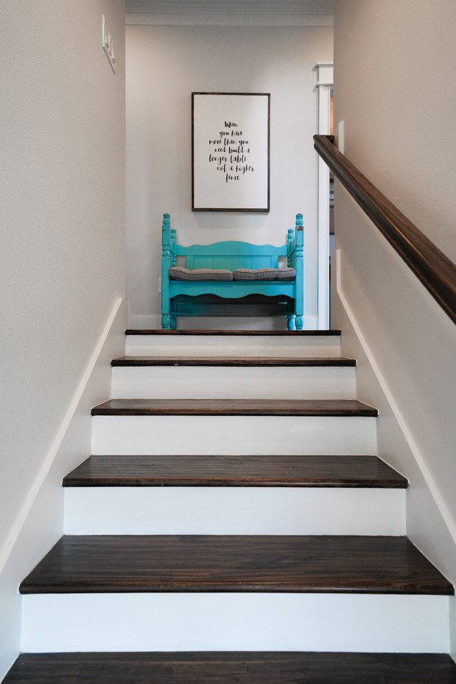 Design ideas for an arts and crafts staircase in Other.