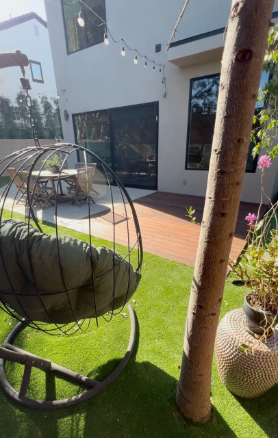 Tranquil Backyard Redesign modern-haeuser