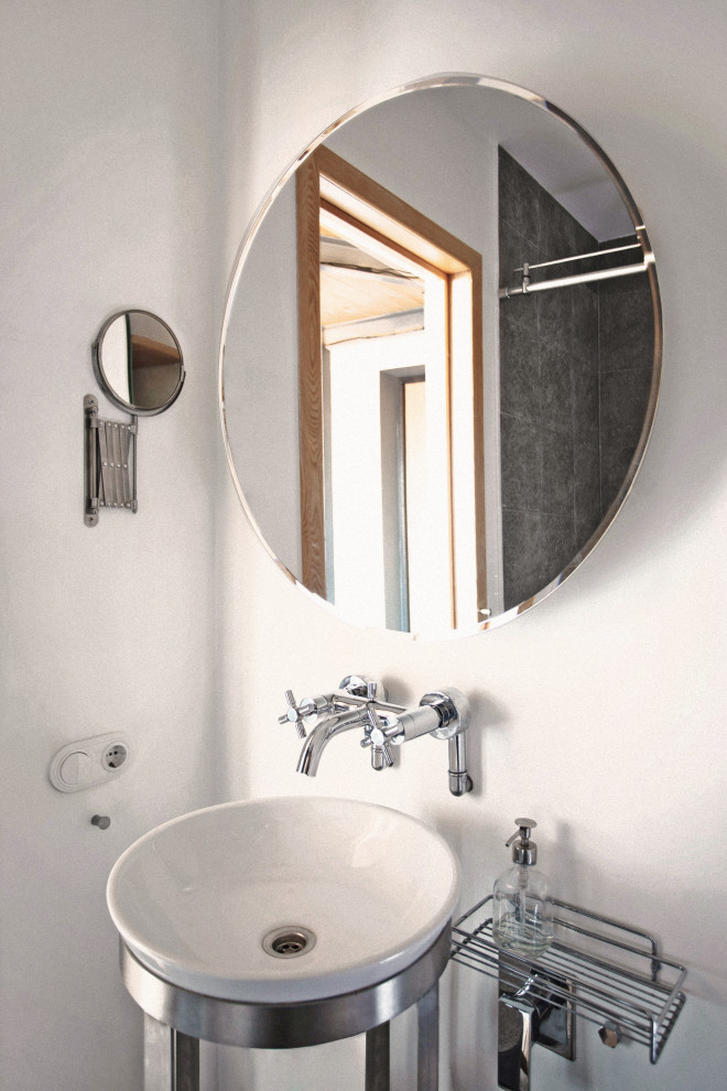 Contemporary loft - 2 level studio