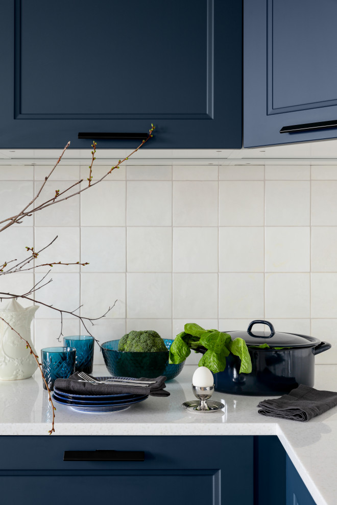 Квартира с синей кухней и детской комнатой