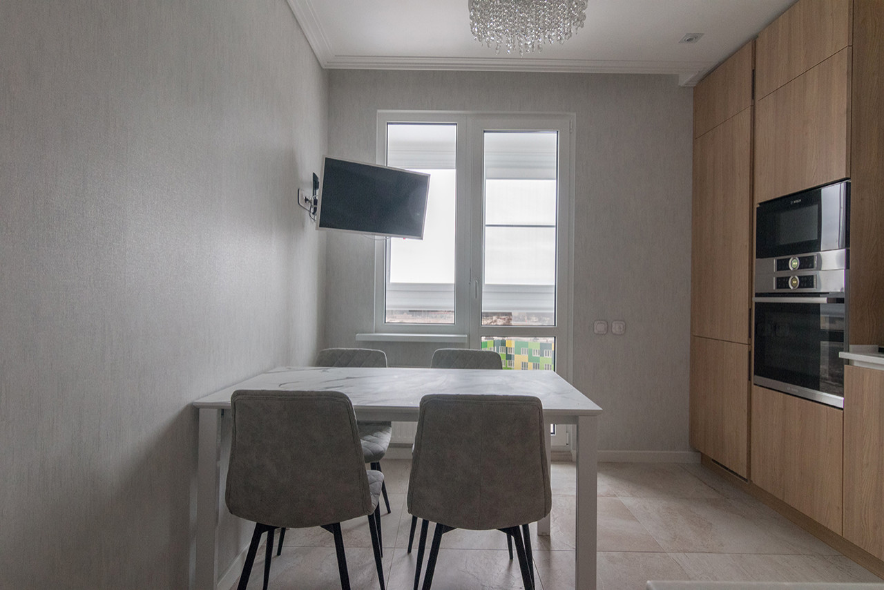 Дизайн четырехкомнатной квартиры в ЖК "Лучи".