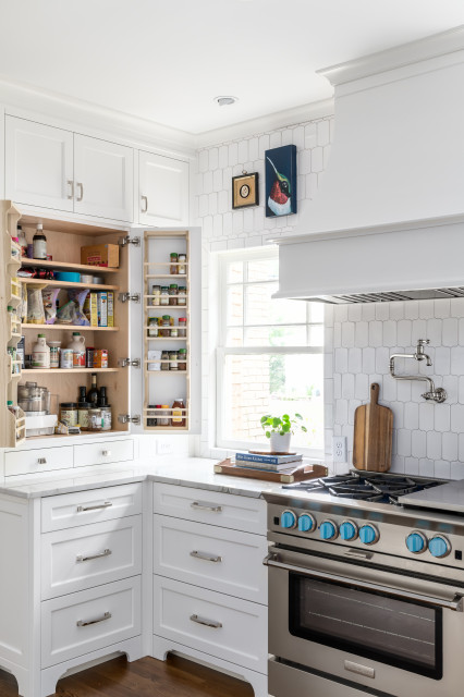 15 Kitchen Countertop Cabinet Ideas Guaranteed to Add Old-World