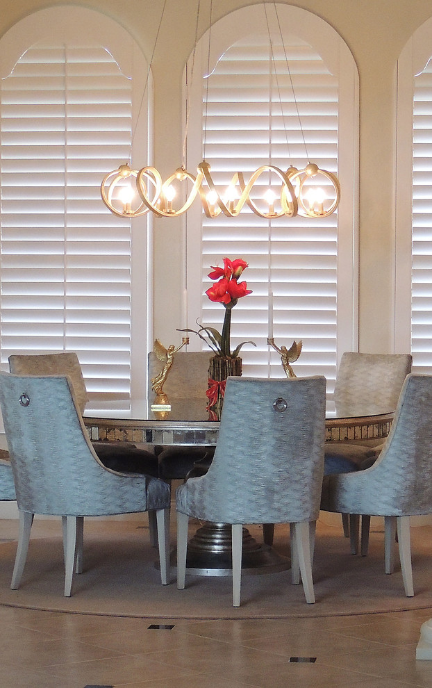 Inspiration for a transitional dining room remodel in Baltimore