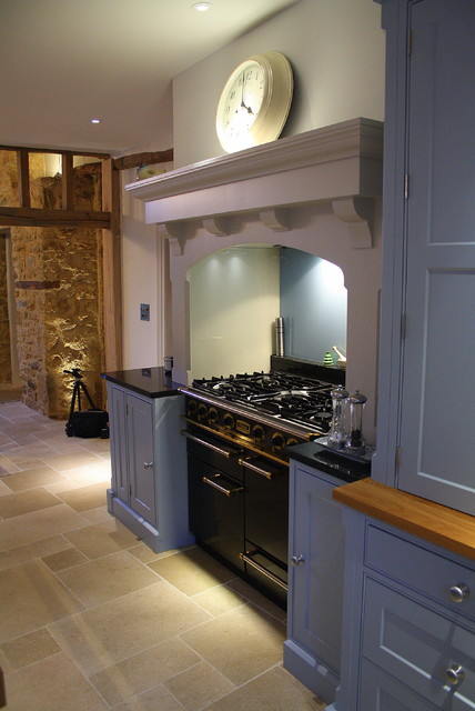 Hand Made Bespoke Kitchen traditional-kitchen