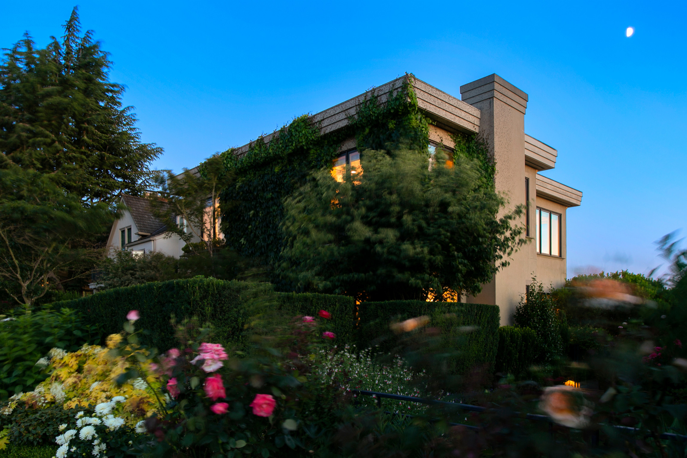 Custom Executive Home - Magnolia