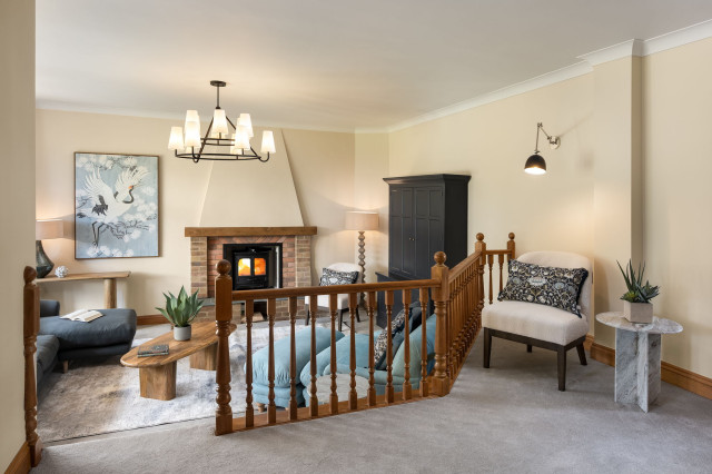 Split Level Family Living Space landstil-dagligstue