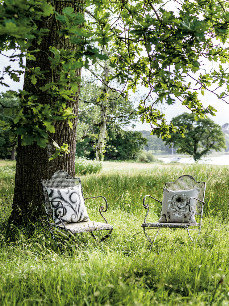 Ткани и обои Waterperry от Sanderson