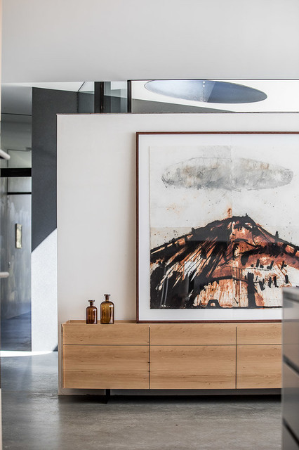 Sunnybanks House contemporary-living-room