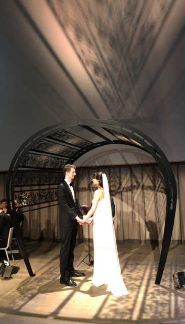 Chuppah--A vaulted Wedding Structure minimalistisch-garten