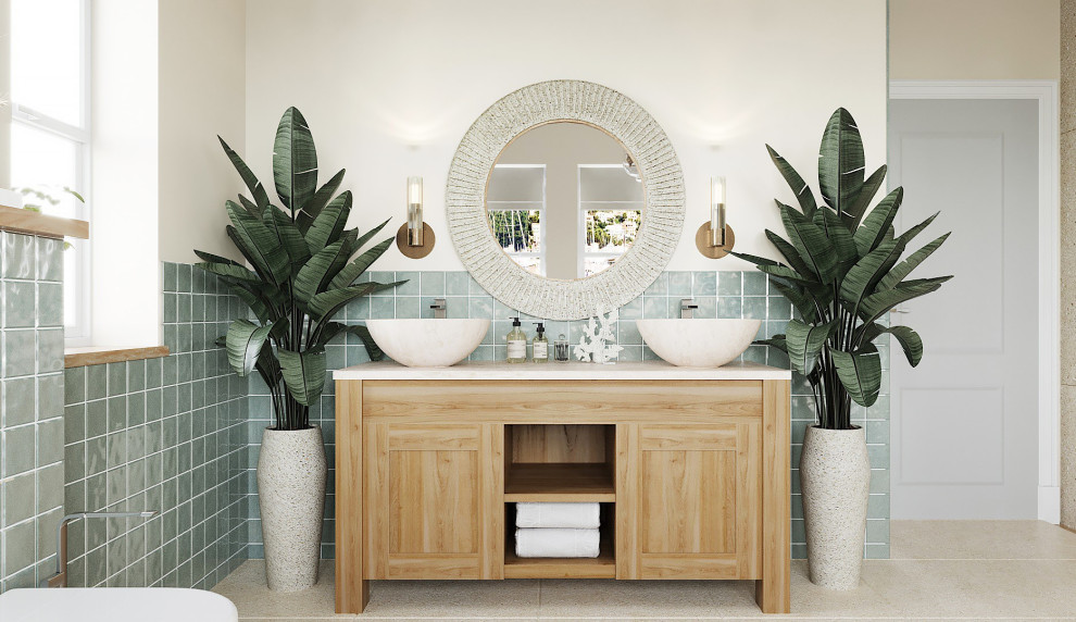 Пример оригинального дизайна: главная ванная комната в средиземноморском стиле с фасадами островного типа, серыми фасадами, угловой ванной, бежевой плиткой, керамической плиткой, разноцветными стенами, настольной раковиной, столешницей из гранита, бежевой столешницей, нишей, тумбой под две раковины и напольной тумбой
