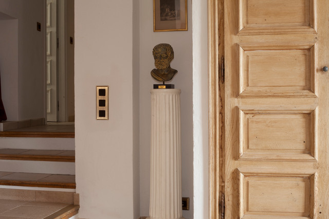 FEDE - Hotel Ch&acirc;teau &ldquo;Le Cagnard&rdquo;, Cagnes-sur-Mer, Francia classique-salon