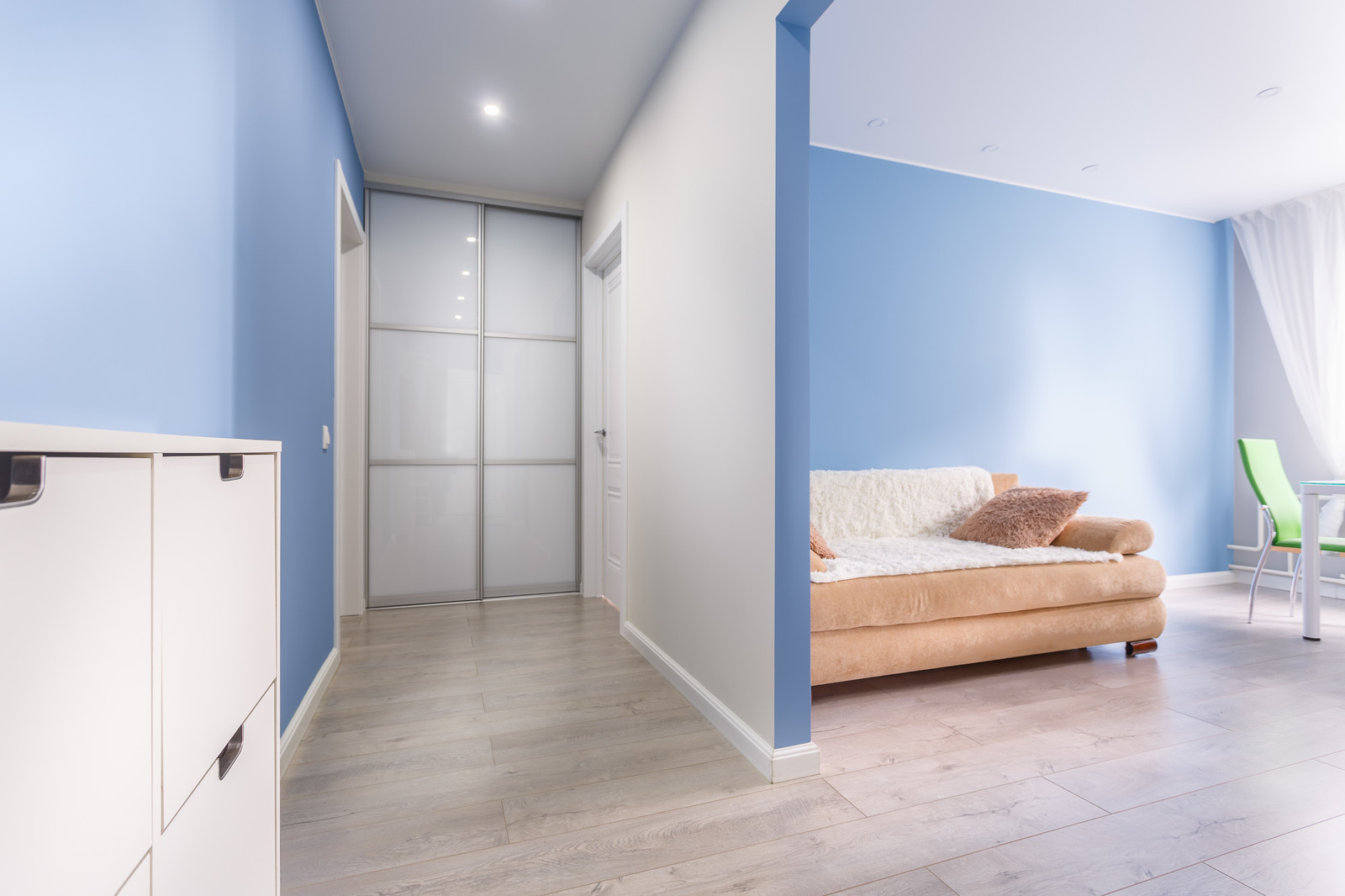 Саянская. Трехкомнатная