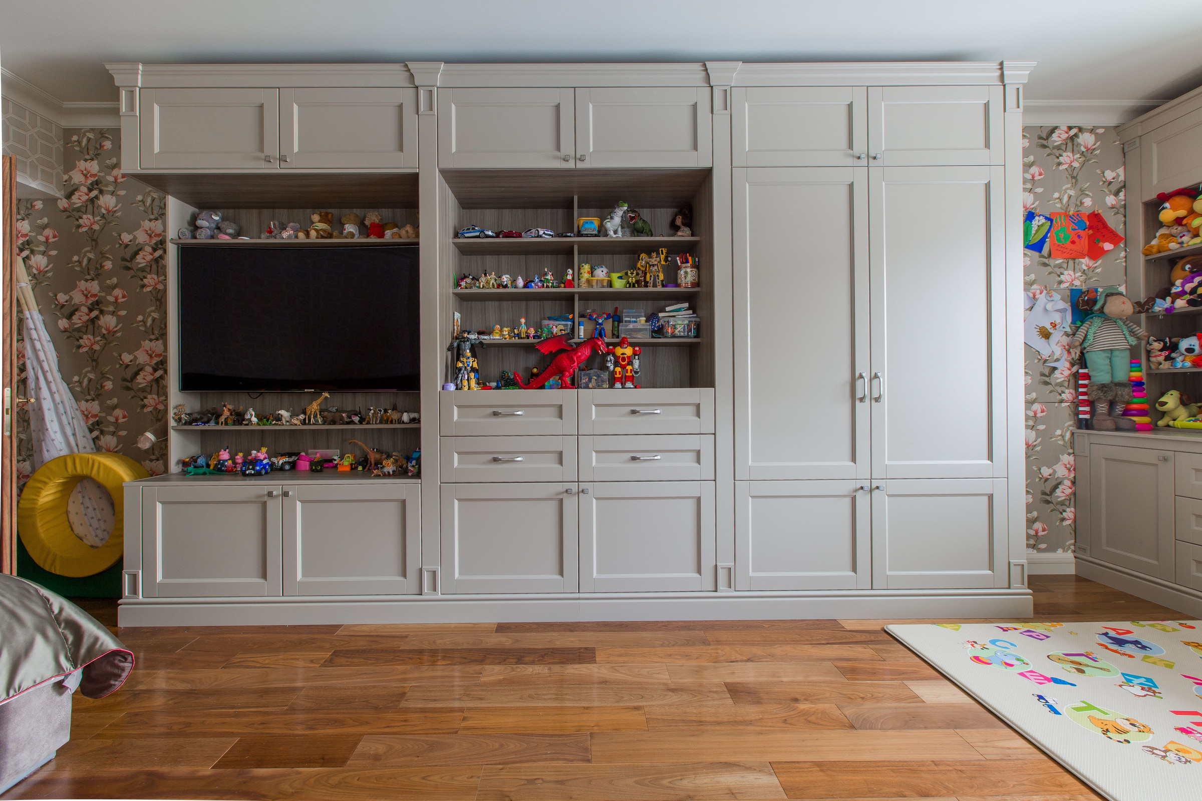 Мебель в квартиру на ул. Сенной