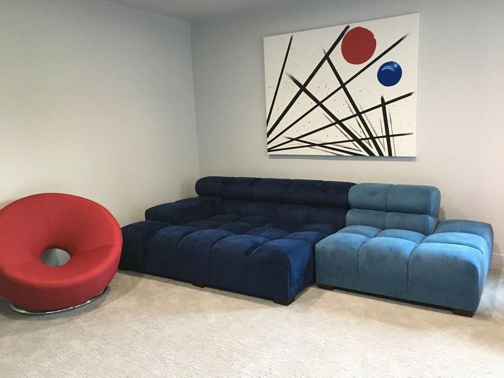 Eclectic basement photo in Seattle