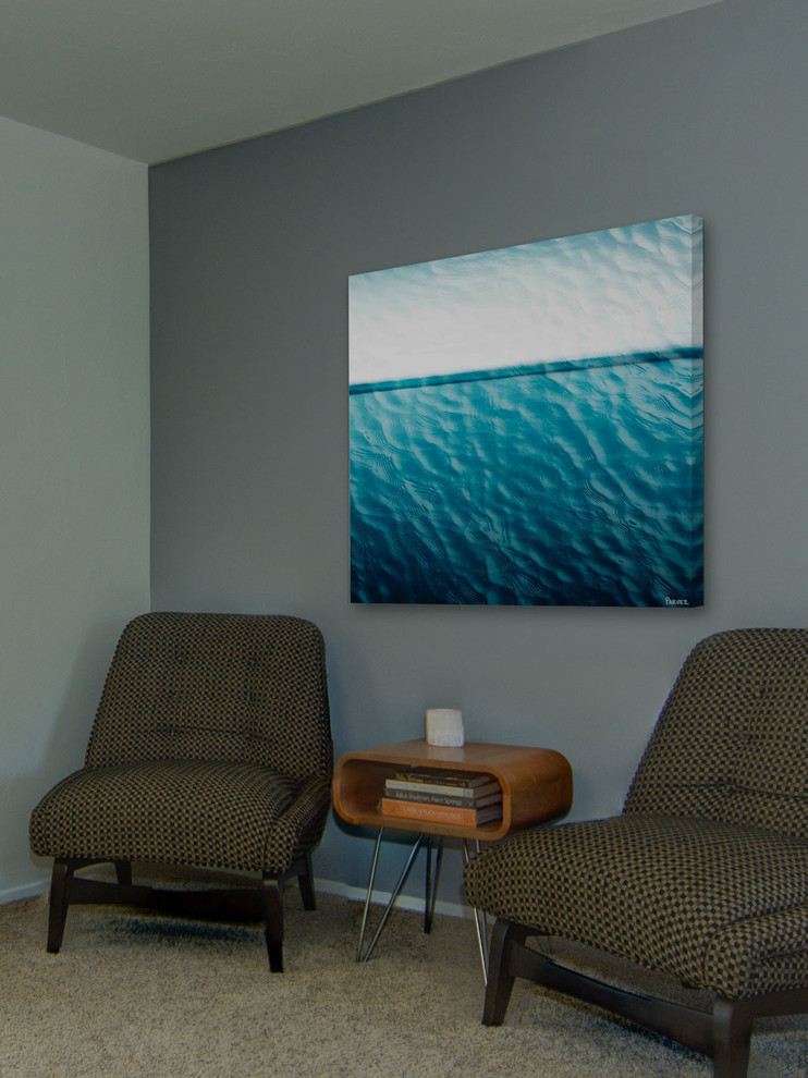 Transitional home design photo in Los Angeles