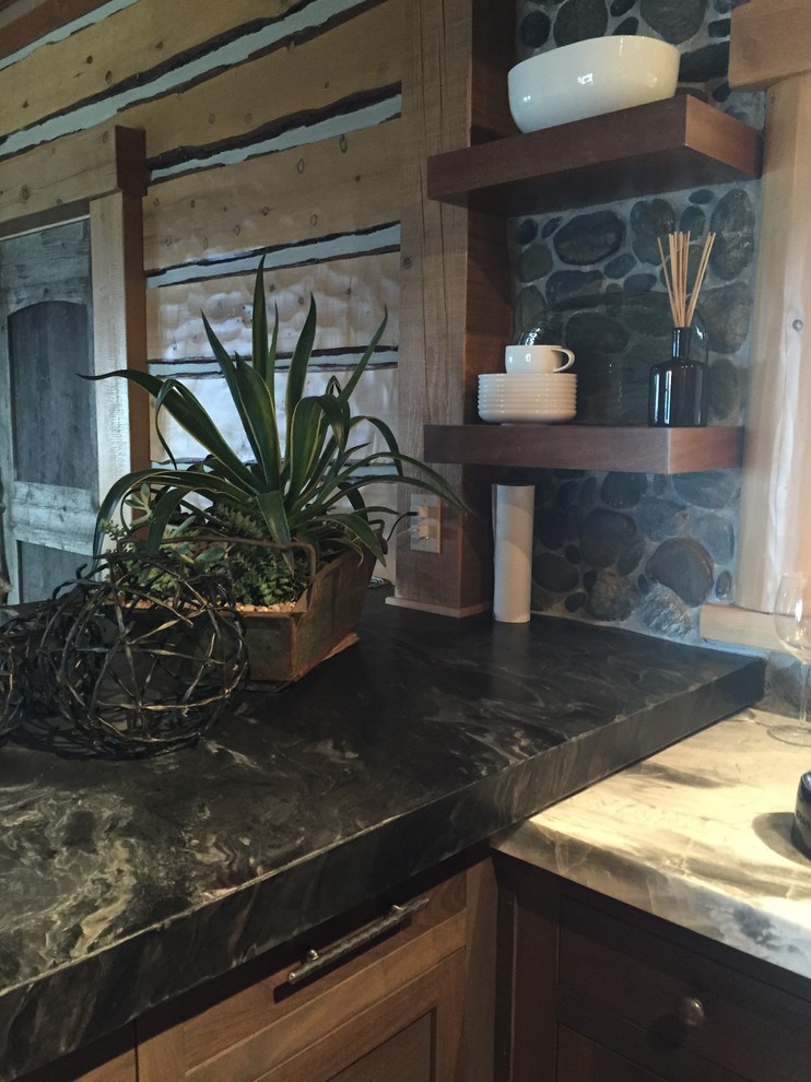 Kitchen - rustic kitchen idea
