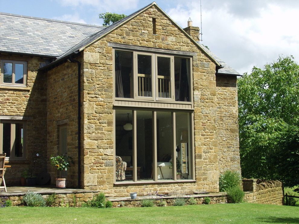 Photo of a traditional exterior in Oxfordshire.