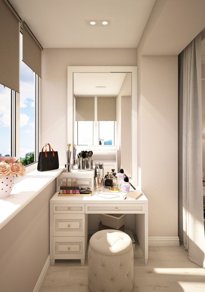 Бюджетный проект двухкомнатной квартиры в стиле неоклассика