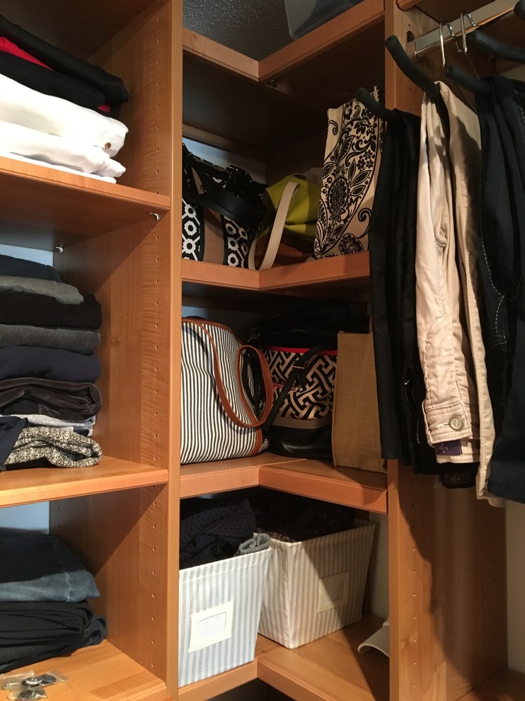 Inspiration for a timeless closet remodel in Bridgeport