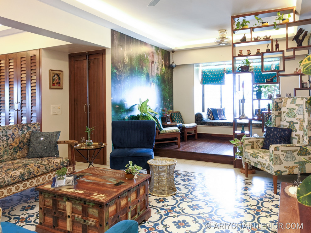 Inspiration for an eclectic living room in Mumbai.
