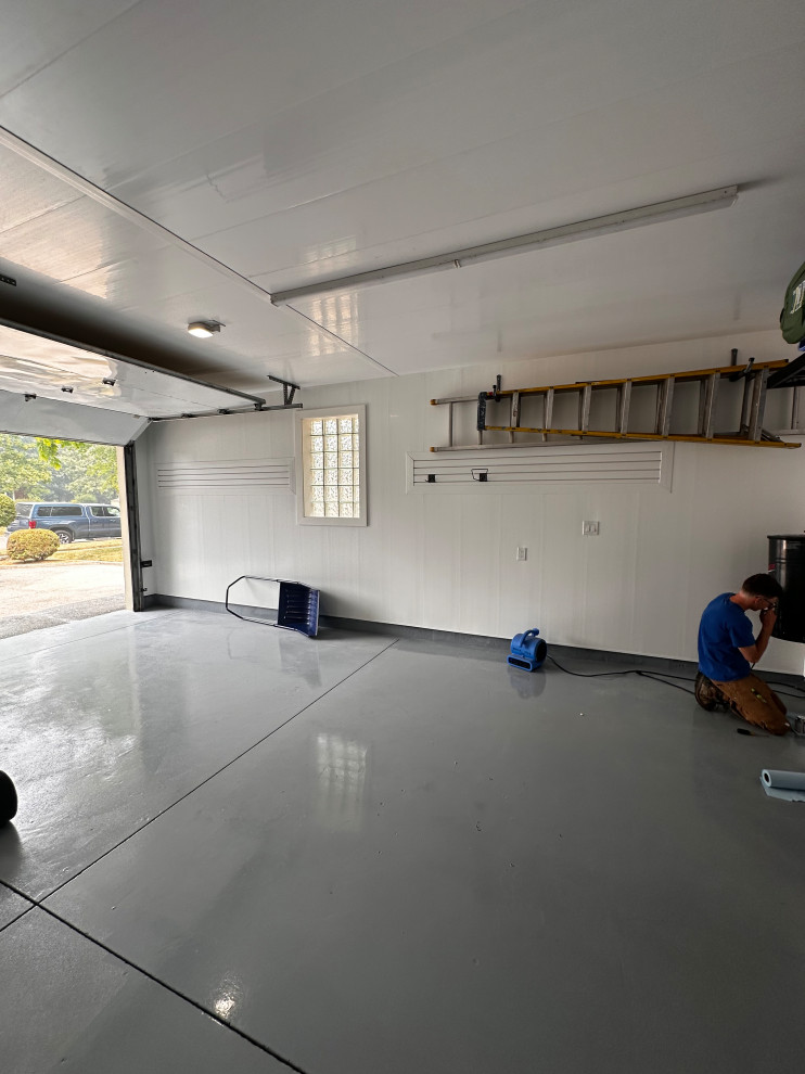 Willowdale Avenue - Garage - London, ON