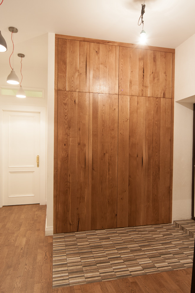 Встроенный шкаф в прихожей