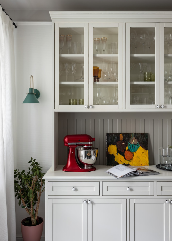 Квартира с библиотекой и коллекцией искусства