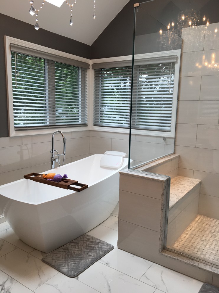 Example of a transitional bathroom design in Boston