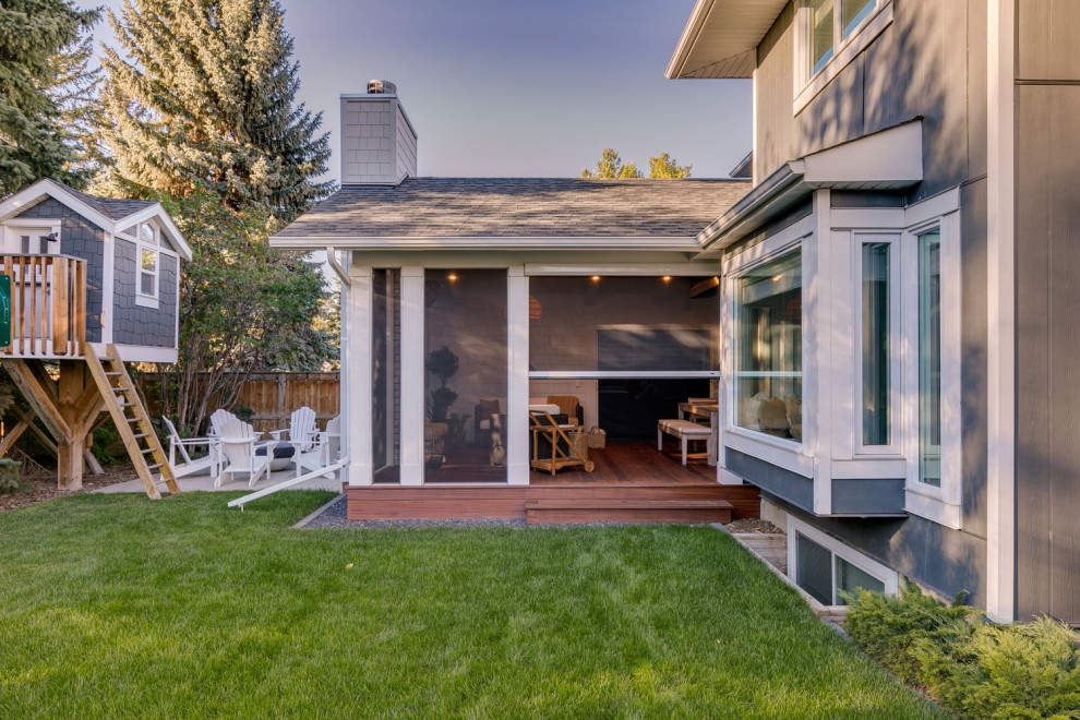 Screen Room with Phantom Motorized Screens, Fixed Screens, and XL Door