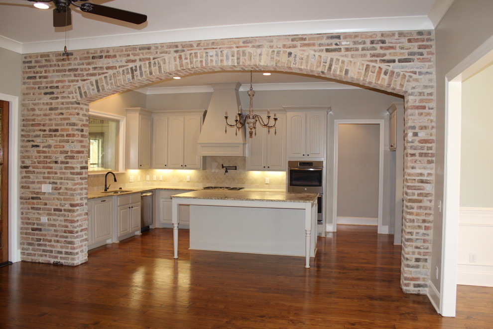 Inspiration for a transitional kitchen remodel in Jackson
