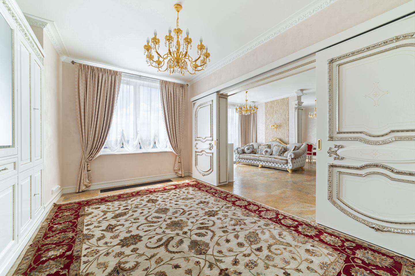 Rusakovskaya embankment