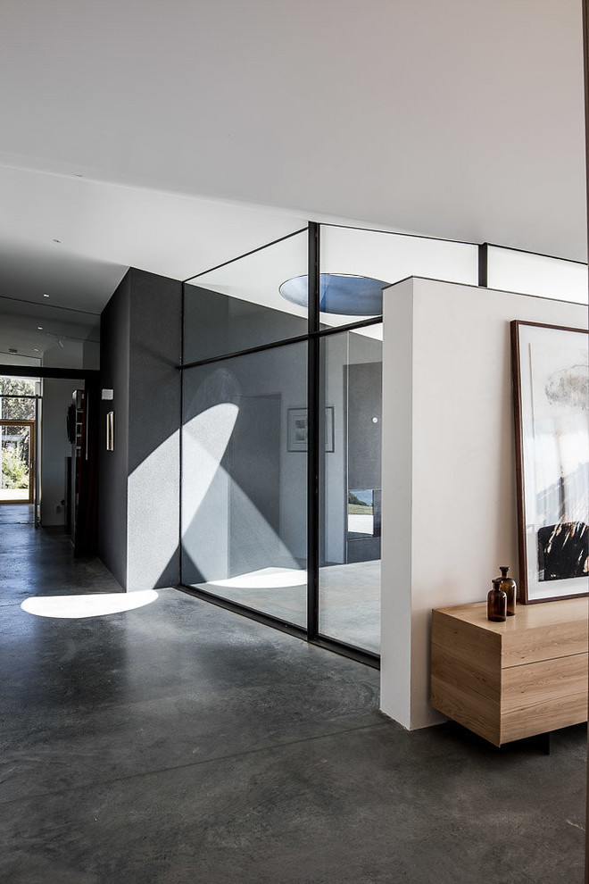 This is an example of a contemporary entryway in Hobart.