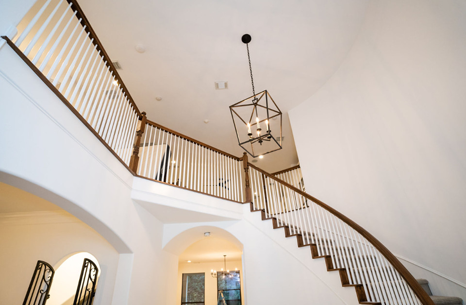 Home design - transitional home design idea in Houston