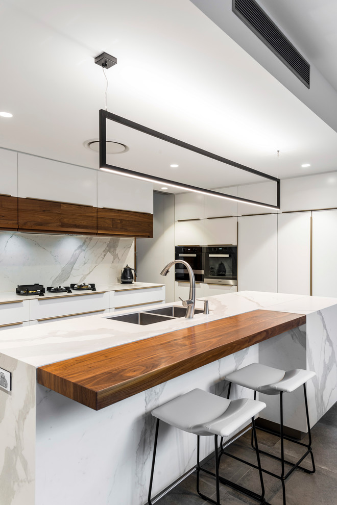Contemporary kitchen in Brisbane.
