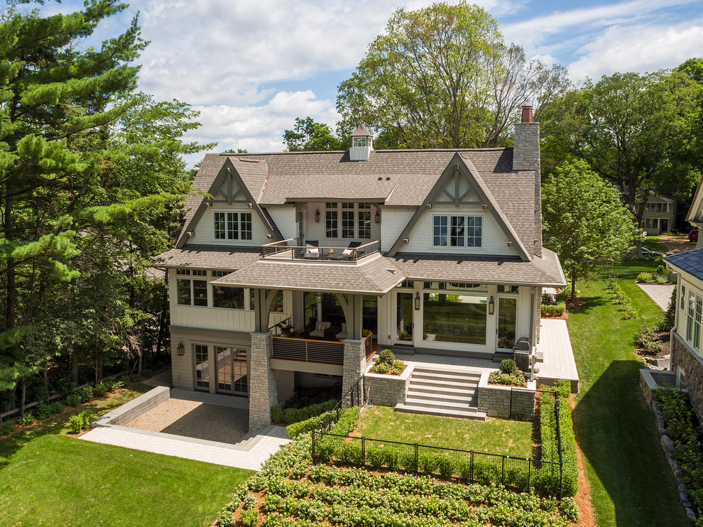 Lake Equestrian Influence Farmhouse Lake Equestrian Influence Farmhouse