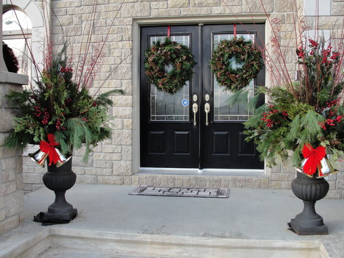 Christmas Wreaths For Your Front Door Add Value To Your