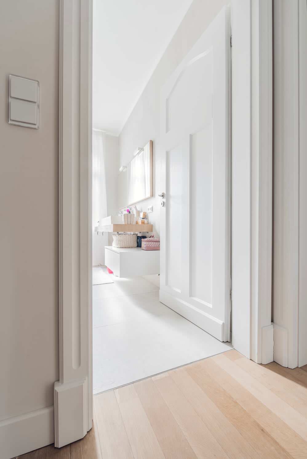 межкомнатные двери в белом цвете