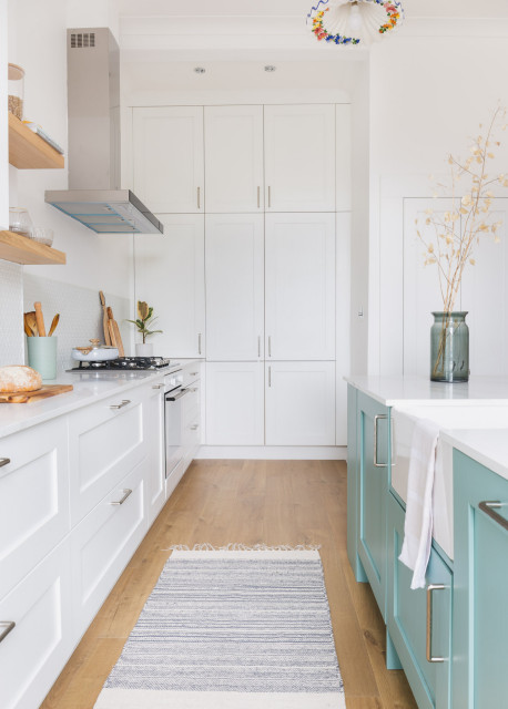 Comiston place modern-kitchen