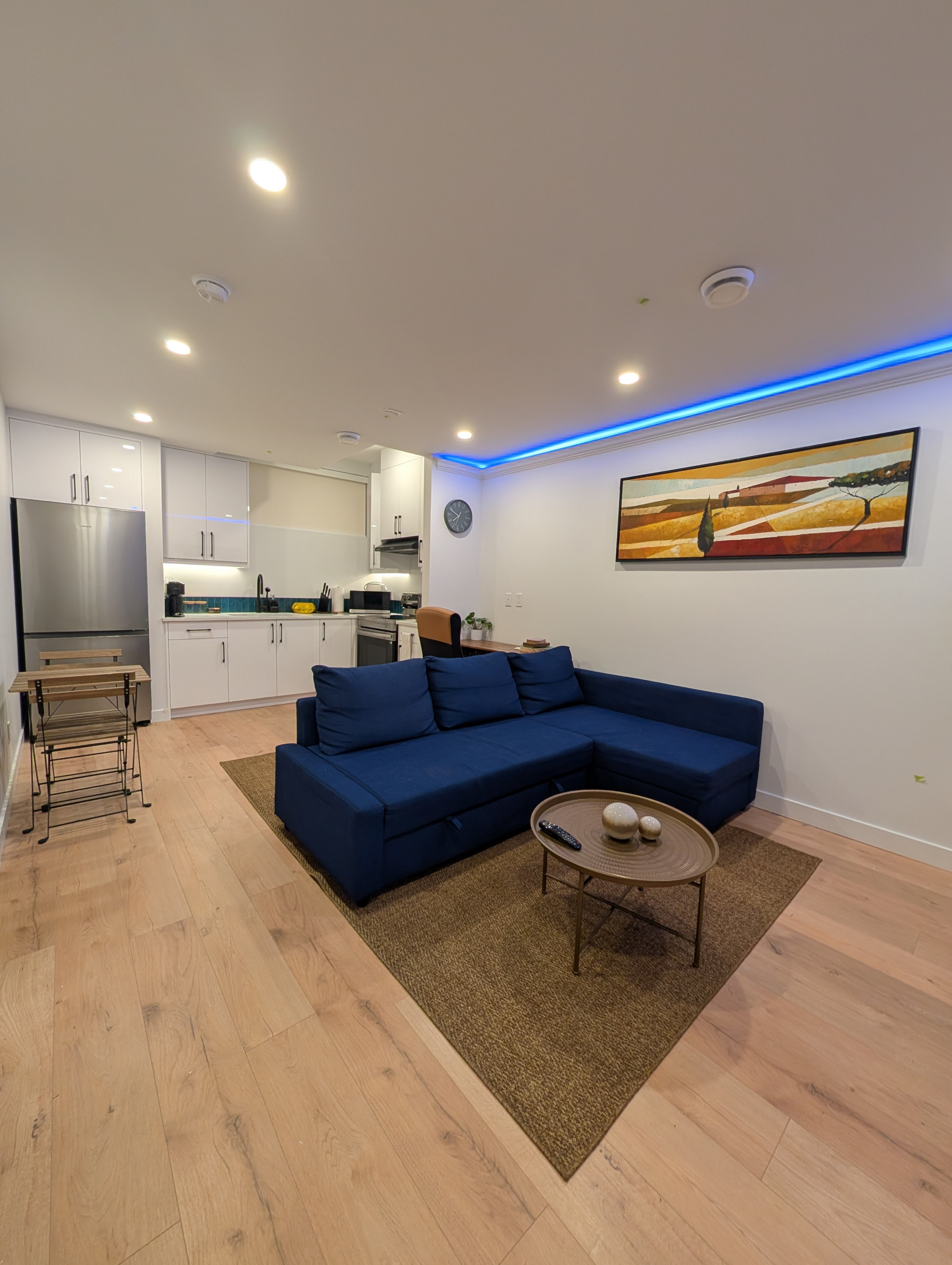 Living Room / Kitchen