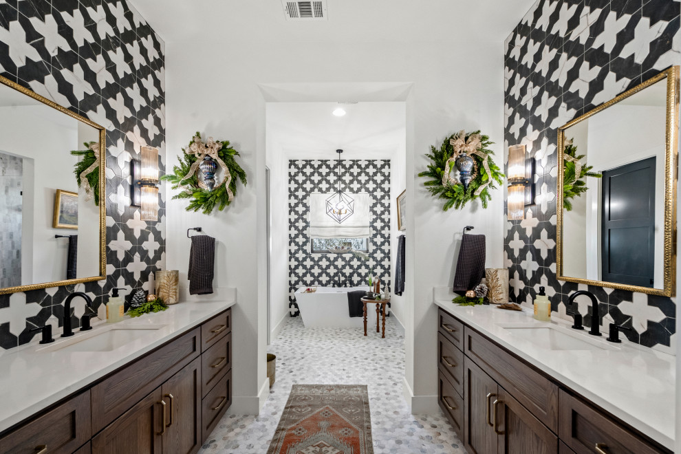 Inspiration for a transitional bathroom remodel in Austin