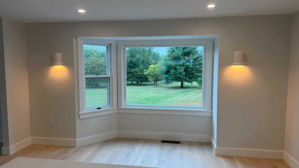 Transitional home design photo in Boston
