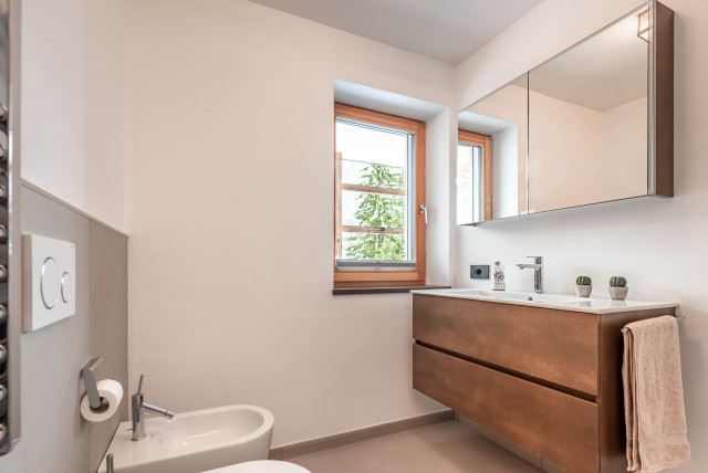 Chalet di lusso in Corvara modern-bathroom