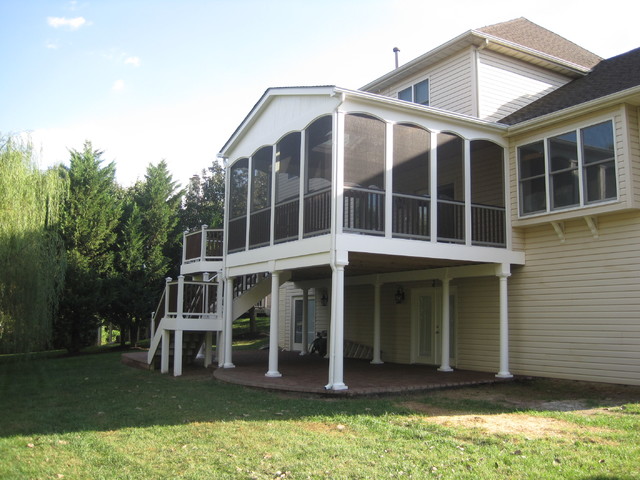 Abbot Pl. american-traditional-veranda