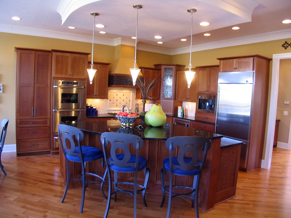 Custom Cherry Kitchen Cabinets - Traditional - Kitchen - Indianapolis - by DB Klain Construction 