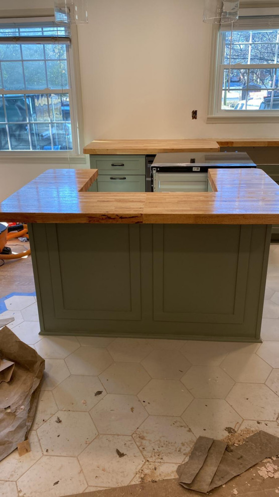 Kitchen Remodel – Custom Wood Countertops & Cabinet Refinishing