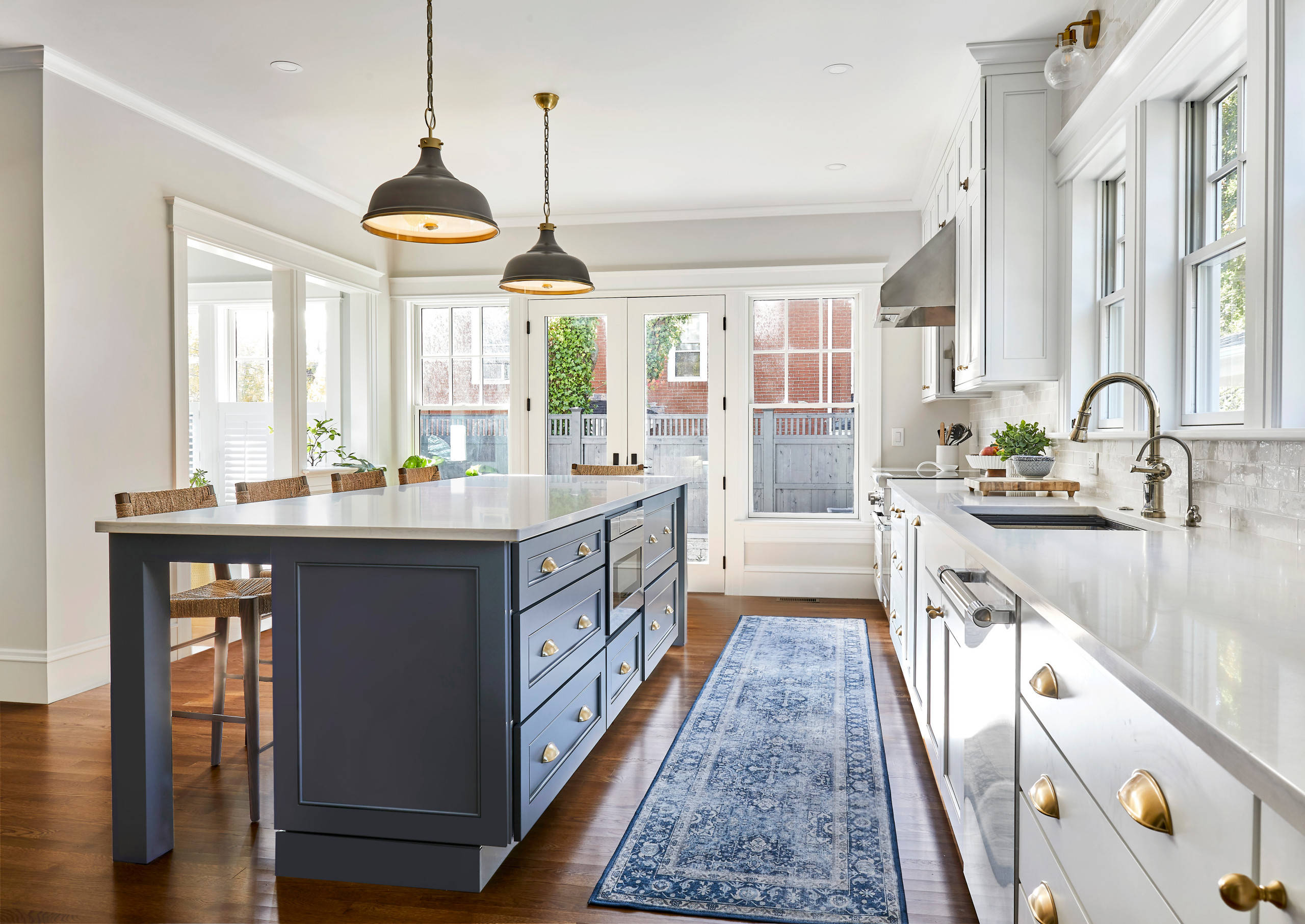 Kitchens Interior Design ８６年 キッチン インテリア Kitchen of the Week: Light-Filled Addition for a 1920s Home