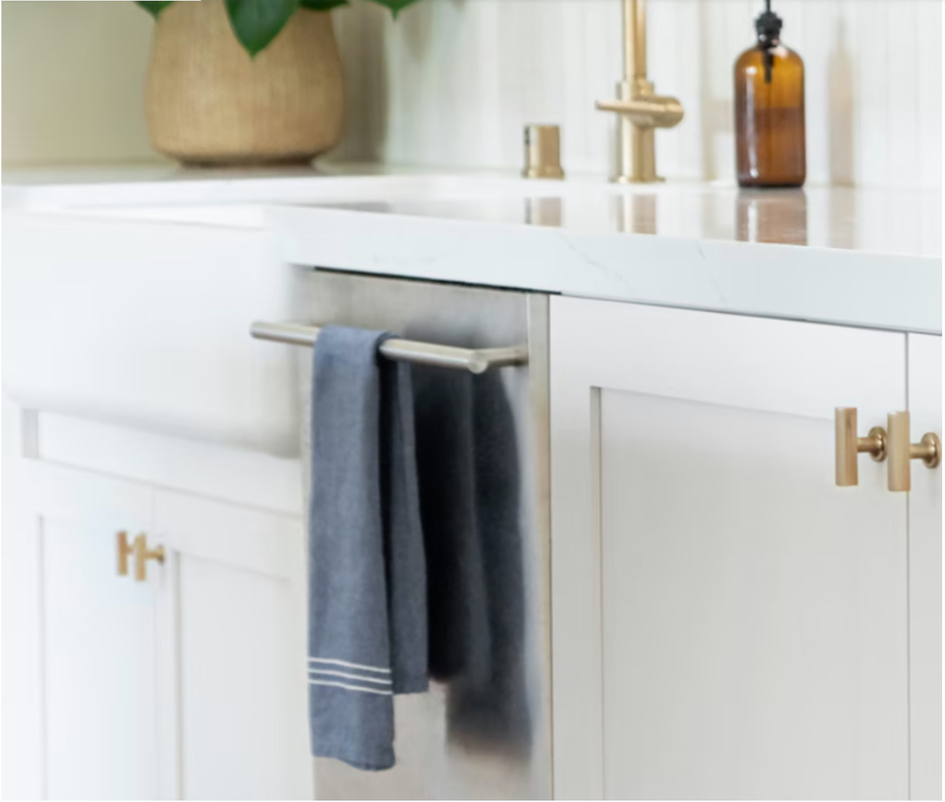 MCC Kitchen Cabinets